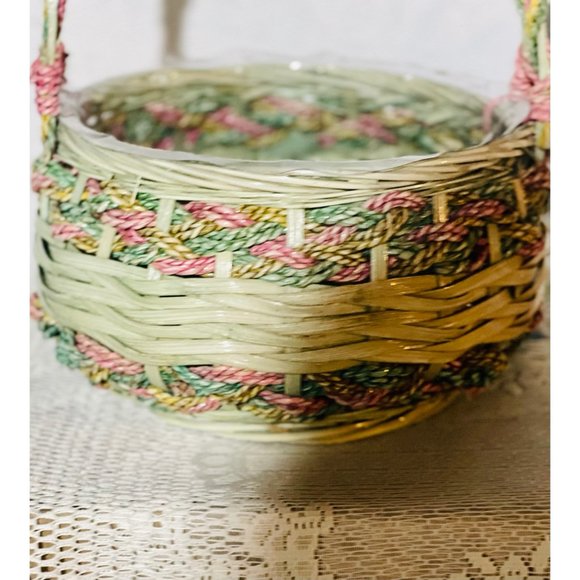 Woven vintage Green basket Spiral Handle 12” Tall beautiful accents - Picture 3 of 7